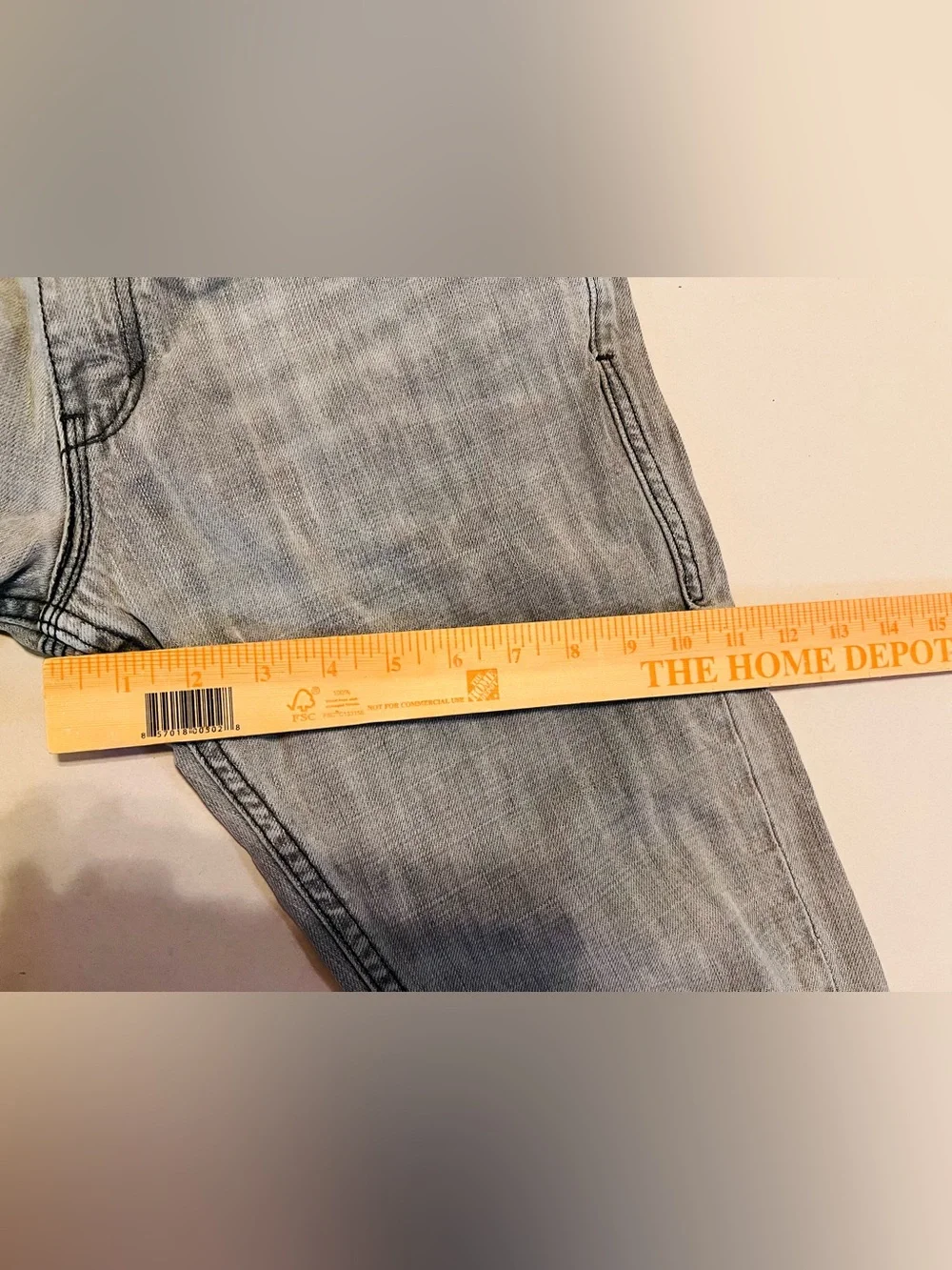 Levi's Men's Washed Grey Straight Jeans